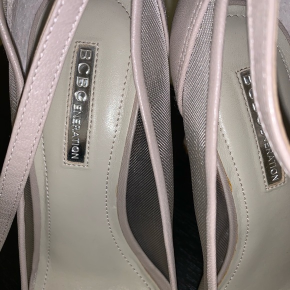 BCBG sandal size 8.5 - Picture 2 of 8